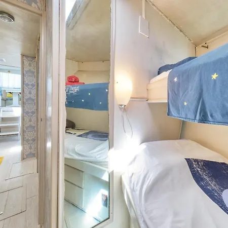 Dom wakacyjny Houseboat Isurus Quinto *