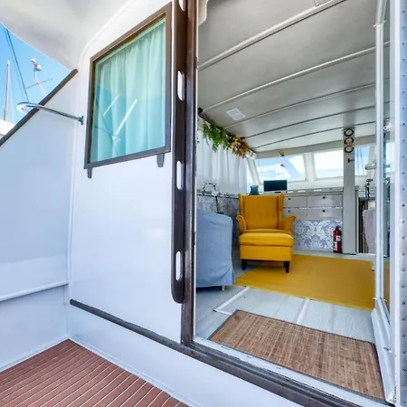 Dom wakacyjny Houseboat Isurus Quinto